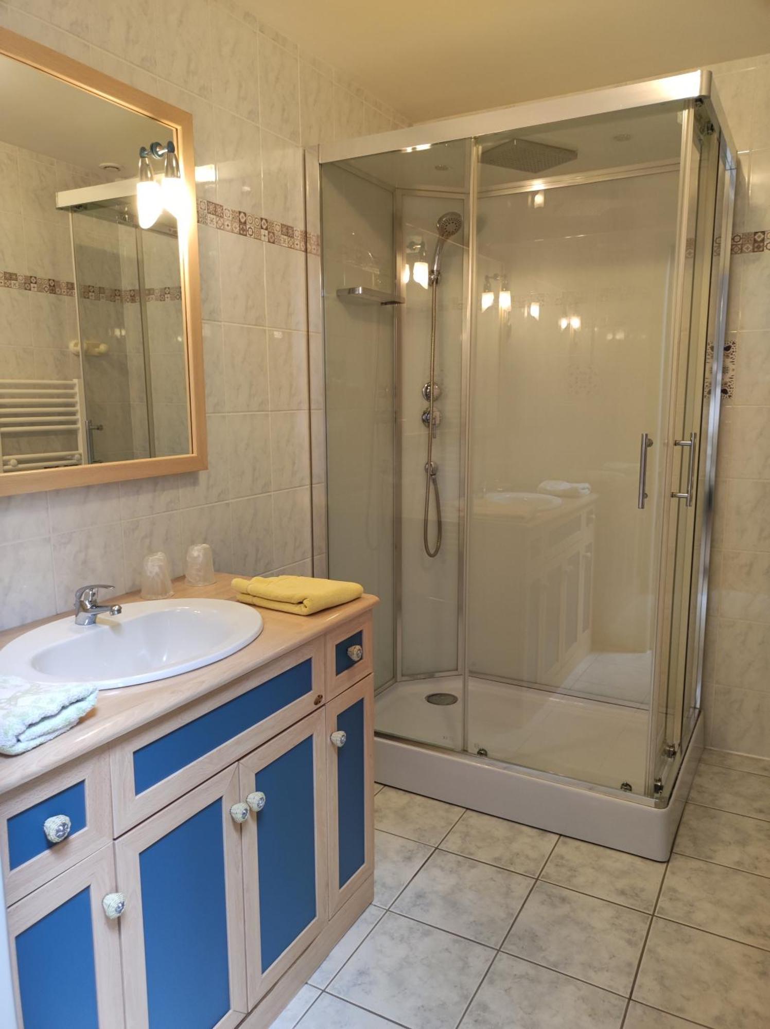 Les Chenets Bed & Breakfast Chenay  Luaran gambar