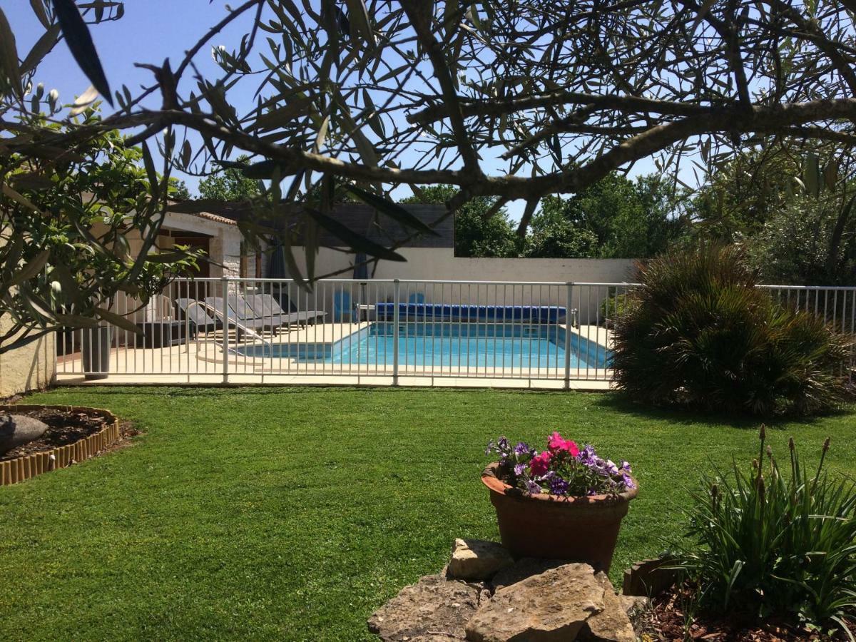 Les Chenets Bed & Breakfast Chenay  Luaran gambar